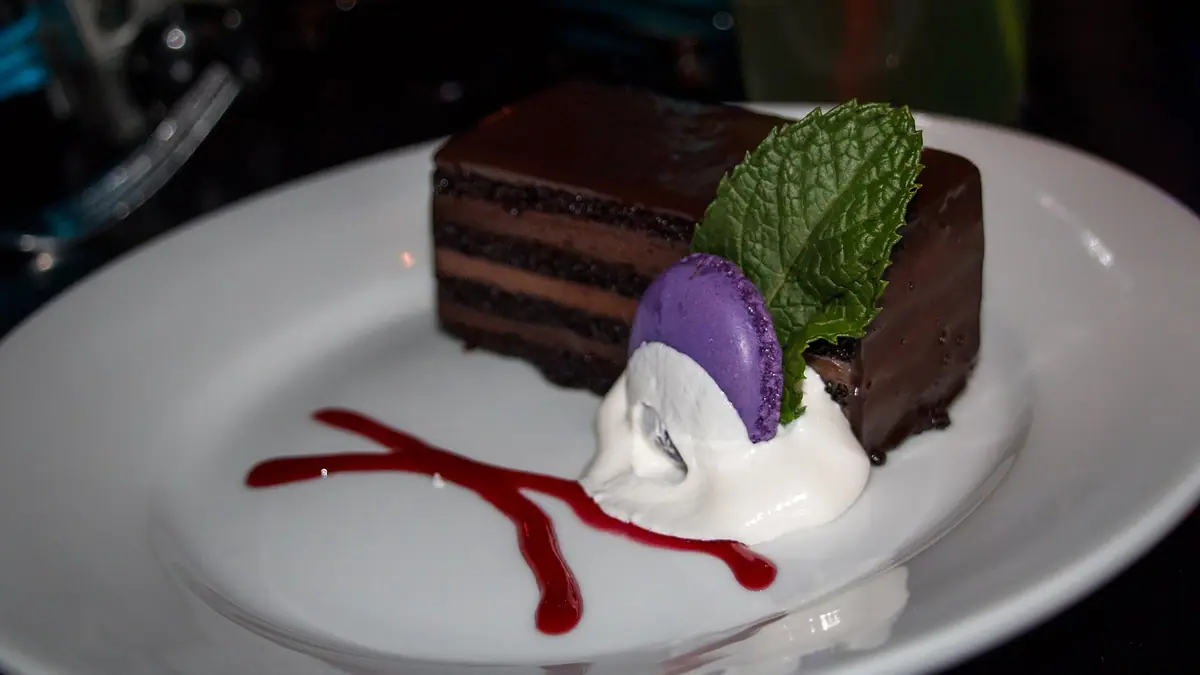 Nad’s Coffee and Cake – cake shop in Hucknall town centre